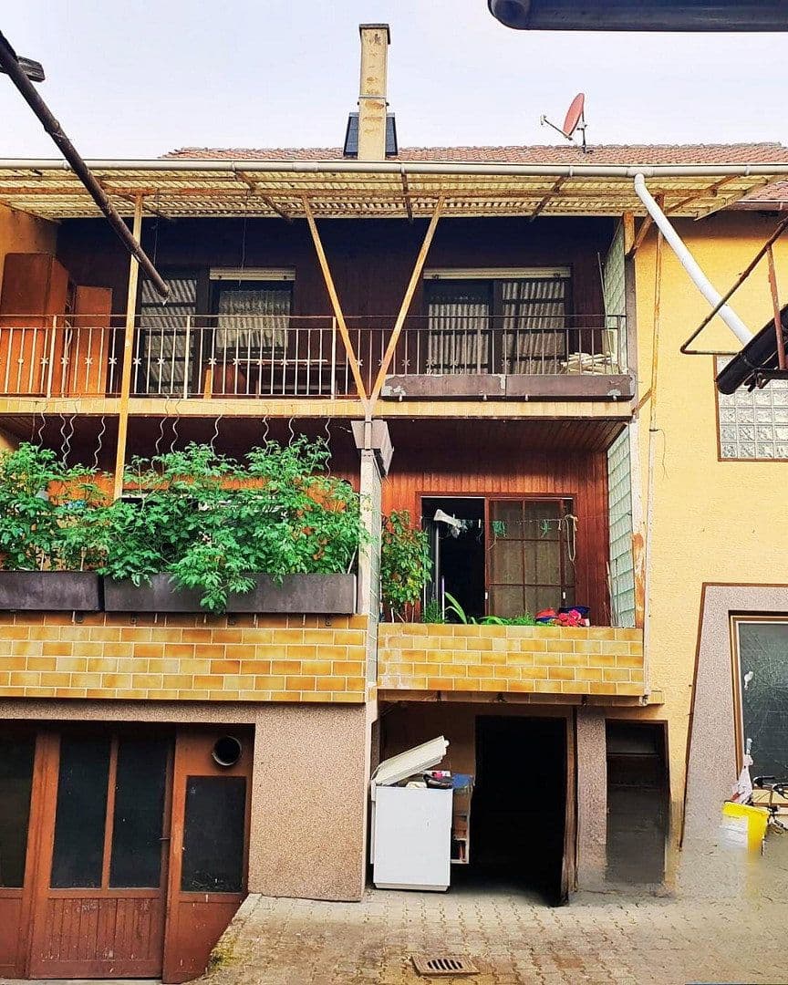 Prodej domu 280 m², pozemek 898 m², Hambrücken, Bádensko-Württembersko Prodej domu 280 m², pozemek 898 m², Hambrücken, Bádensko-Württembersko