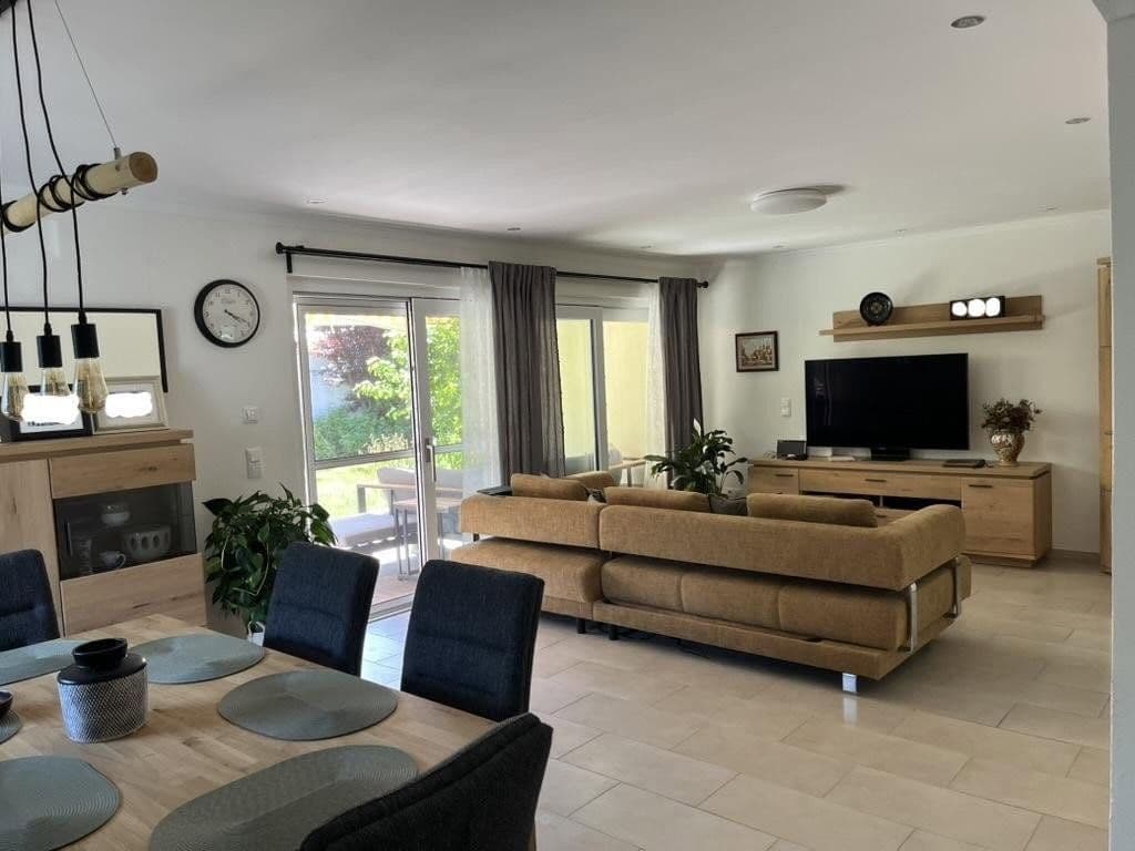 Prodej domu 122 m², pozemek 822 m², Mühldorf am Inn, Bavorsko Prodej domu 122 m², pozemek 822 m², Mühldorf am Inn, Bavorsko
