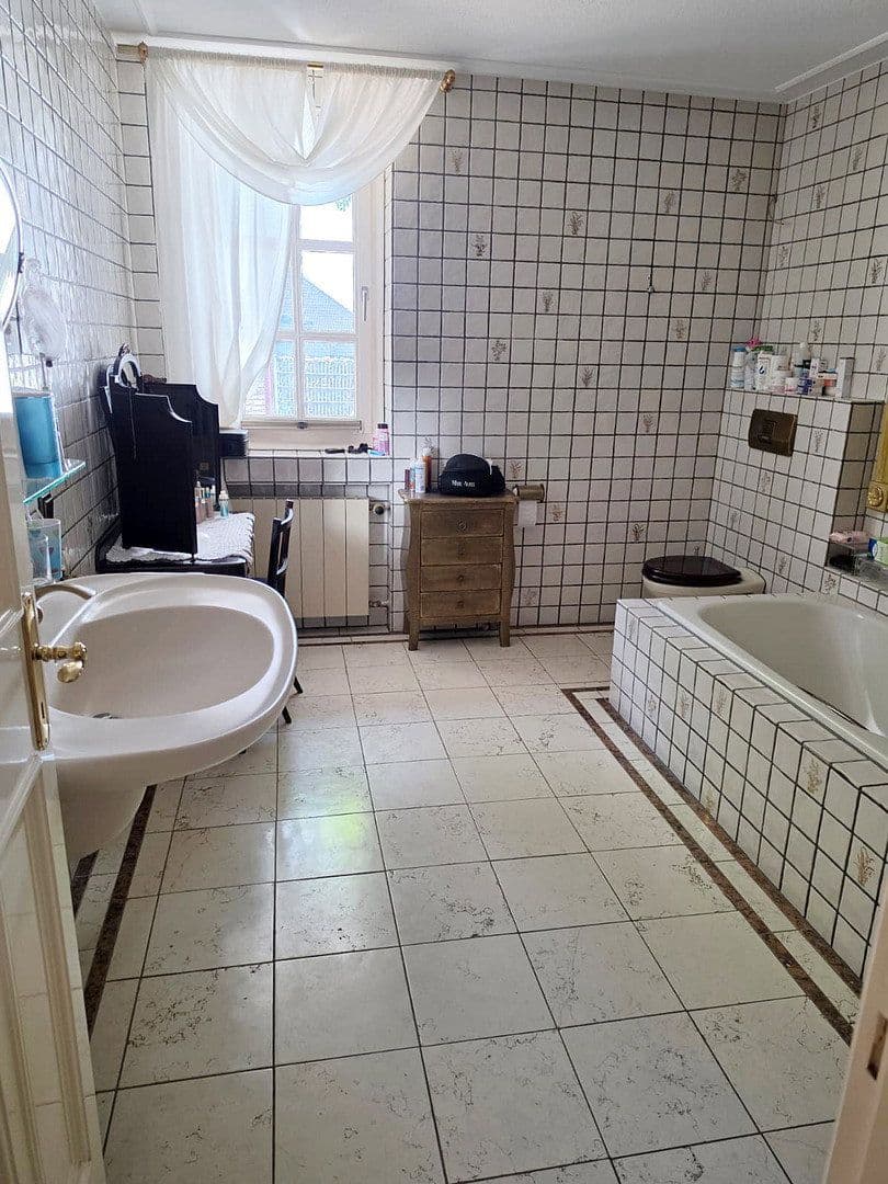Prodej domu 254 m², pozemek 2.001 m², Kevelaer, Severní Porýní-Vestfálsko Prodej domu 254 m², pozemek 2.001 m², Kevelaer, Severní Porýní-Vestfálsko