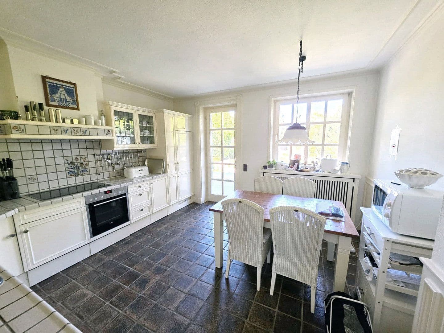 Prodej domu 254 m², pozemek 2.001 m², Kevelaer, Severní Porýní-Vestfálsko Prodej domu 254 m², pozemek 2.001 m², Kevelaer, Severní Porýní-Vestfálsko