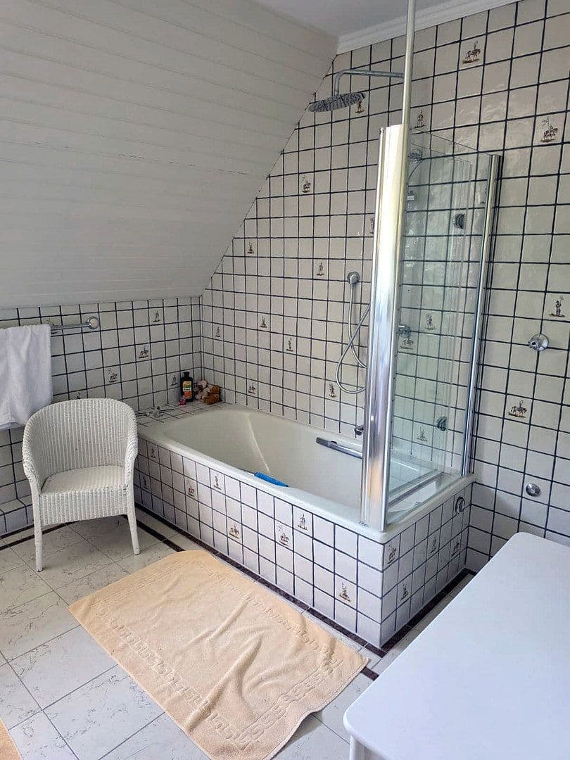 Prodej domu 254 m², pozemek 2.001 m², Kevelaer, Severní Porýní-Vestfálsko Prodej domu 254 m², pozemek 2.001 m², Kevelaer, Severní Porýní-Vestfálsko