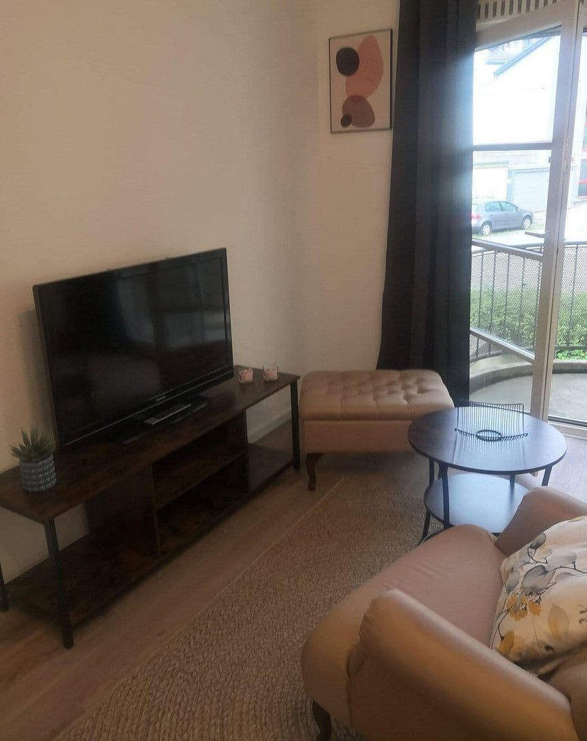 Pronájem bytu 1+1 35 m², Mittelstr. 3, Burscheid, Severní Porýní-Vestfálsko Pronájem bytu 1+1 35 m², Mittelstr. 3, Burscheid, Severní Porýní-Vestfálsko