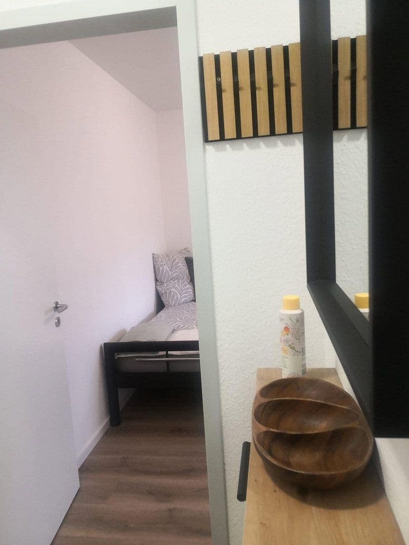 Pronájem bytu 1+1 35 m², Mittelstr. 3, Burscheid, Severní Porýní-Vestfálsko Pronájem bytu 1+1 35 m², Mittelstr. 3, Burscheid, Severní Porýní-Vestfálsko