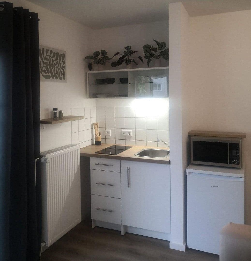Pronájem bytu 1+1 35 m², Mittelstr. 3, Burscheid, Severní Porýní-Vestfálsko Pronájem bytu 1+1 35 m², Mittelstr. 3, Burscheid, Severní Porýní-Vestfálsko