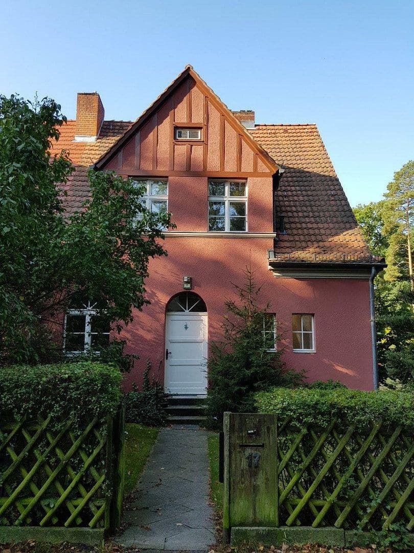Prodej domu 125 m², pozemek 705 m², Berlin, Berlín Prodej domu 125 m², pozemek 705 m², Berlin, Berlín