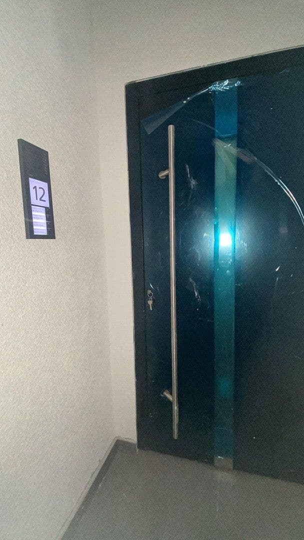 Pronájem bytu 1+kk 37 m², Mülheim, Severní Porýní-Vestfálsko Pronájem bytu 1+kk 37 m², Mülheim, Severní Porýní-Vestfálsko