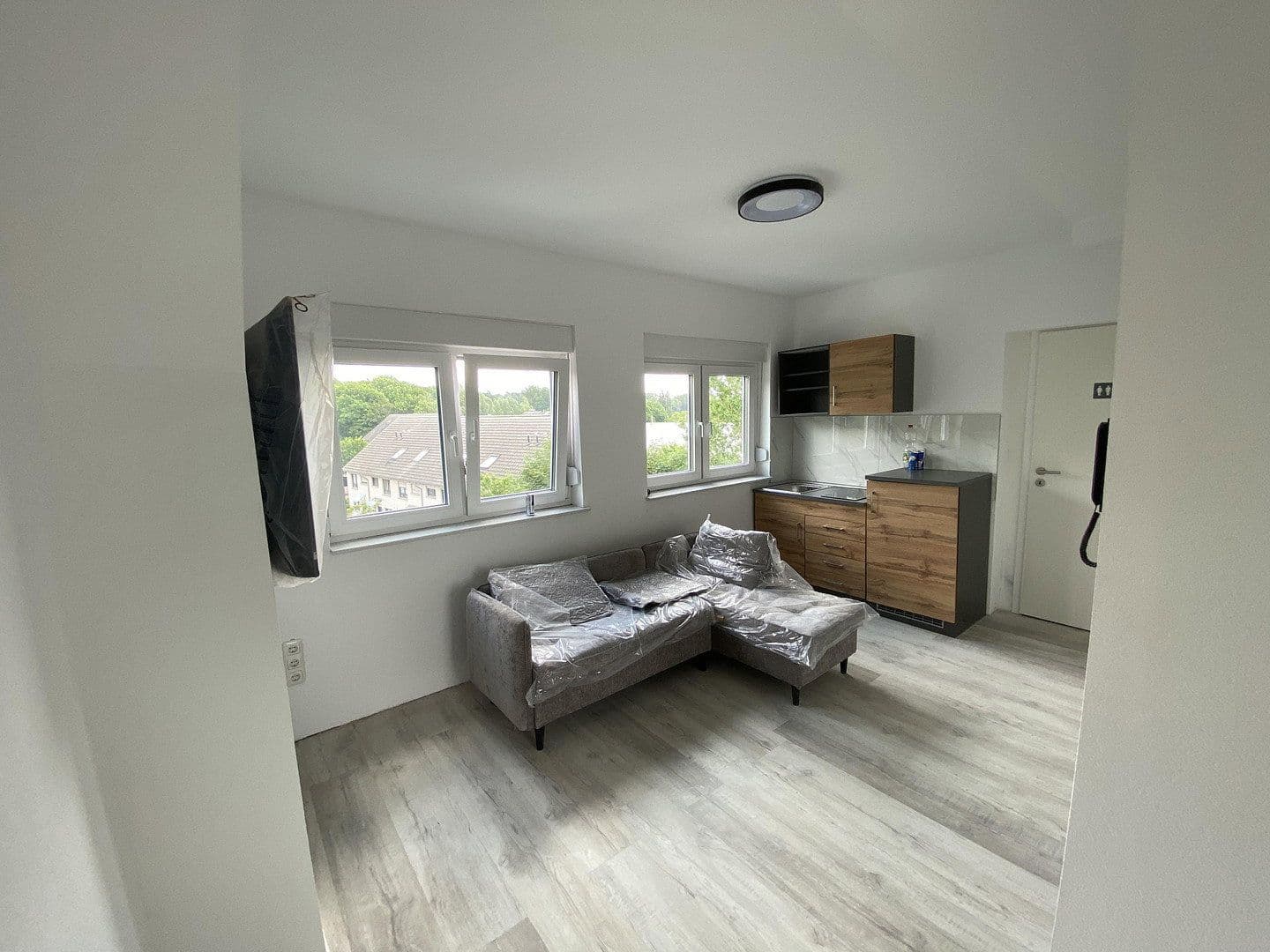 Pronájem bytu 1+kk 37 m², Mülheim, Severní Porýní-Vestfálsko Pronájem bytu 1+kk 37 m², Mülheim, Severní Porýní-Vestfálsko