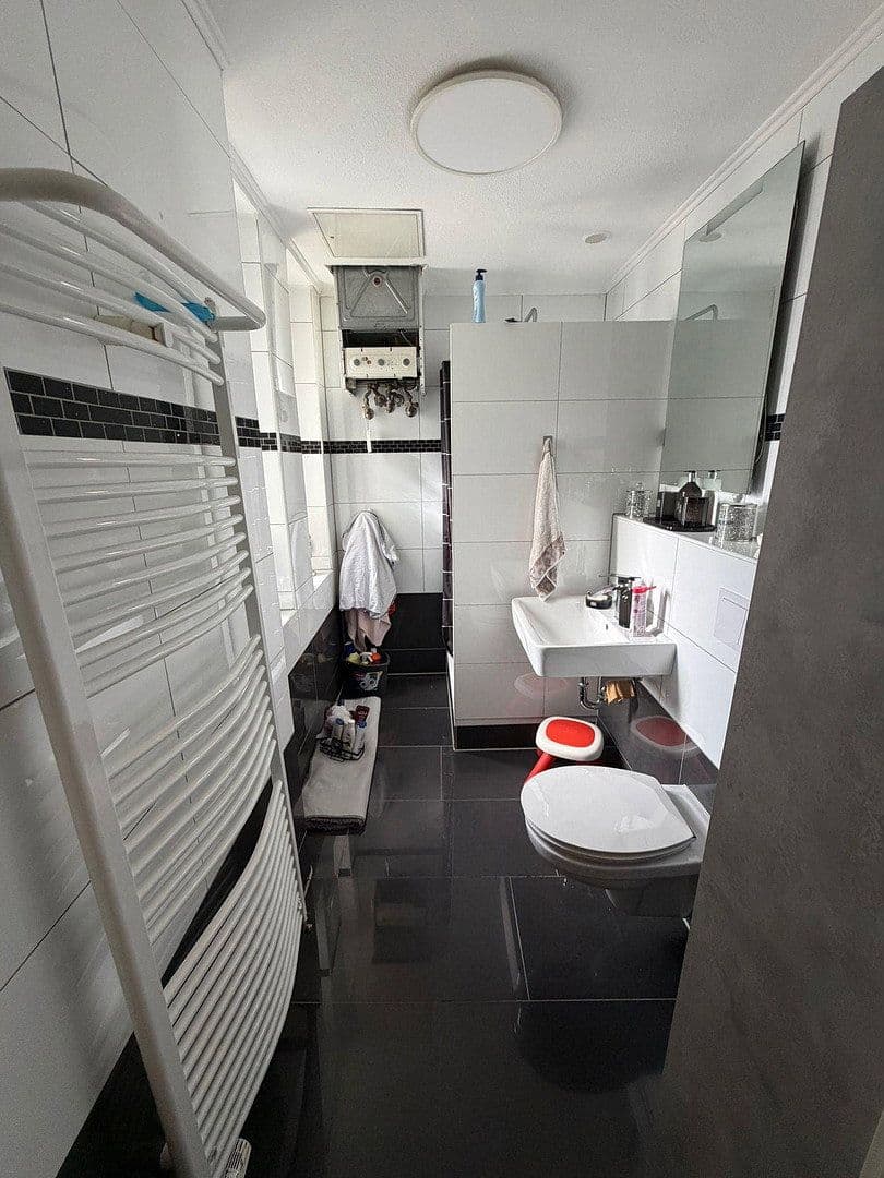 Prodej domu 221 m², pozemek 194 m², Nikolausstr. 1, Essen, Severní Porýní-Vestfálsko Prodej domu 221 m², pozemek 194 m², Nikolausstr. 1, Essen, Severní Porýní-Vestfálsko