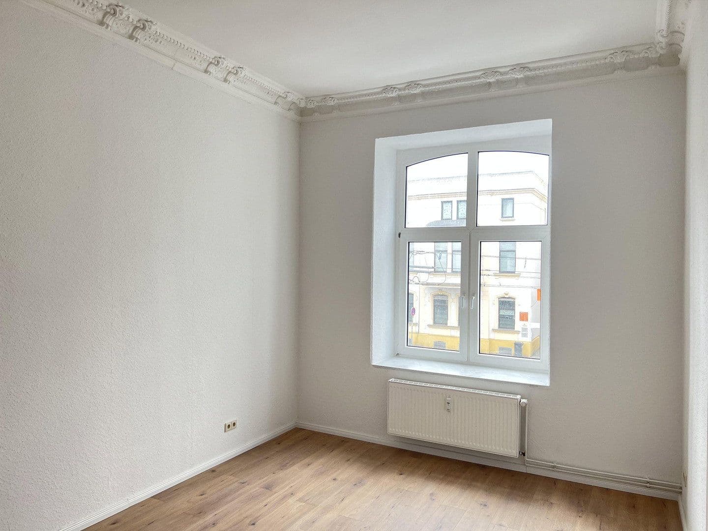 Pronájem bytu 3+1 92 m², Magdeburg, Sasko-Anhaltsko Pronájem bytu 3+1 92 m², Magdeburg, Sasko-Anhaltsko