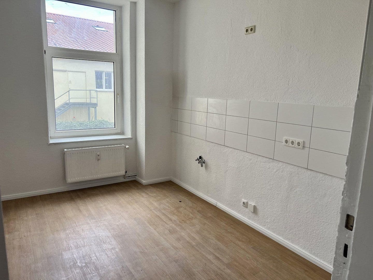Pronájem bytu 3+1 92 m², Magdeburg, Sasko-Anhaltsko Pronájem bytu 3+1 92 m², Magdeburg, Sasko-Anhaltsko