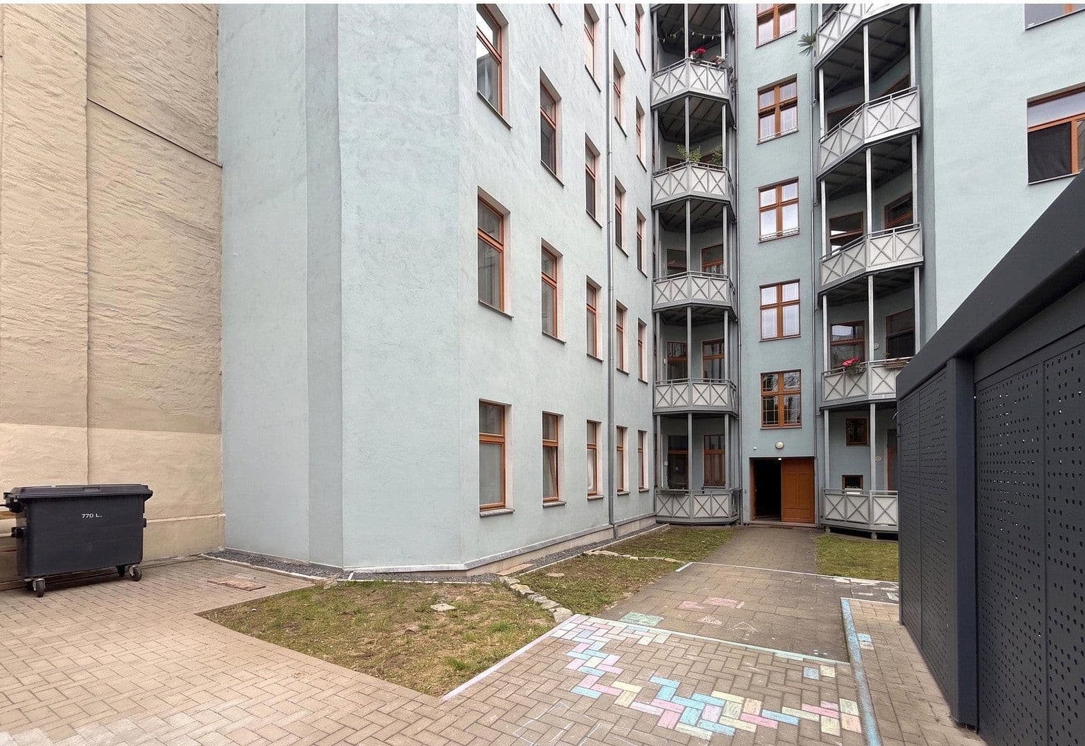 Prodej bytu 4+kk 102 m², Leibnizstraße 22, Magdeburg, Sasko-Anhaltsko Prodej bytu 4+kk 102 m², Leibnizstraße 22, Magdeburg, Sasko-Anhaltsko