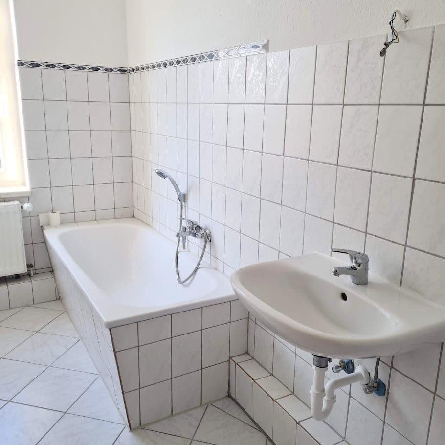 Pronájem bytu 3+1 69 m², Kantstraße 32, Wurzen, Sasko Pronájem bytu 3+1 69 m², Kantstraße 32, Wurzen, Sasko
