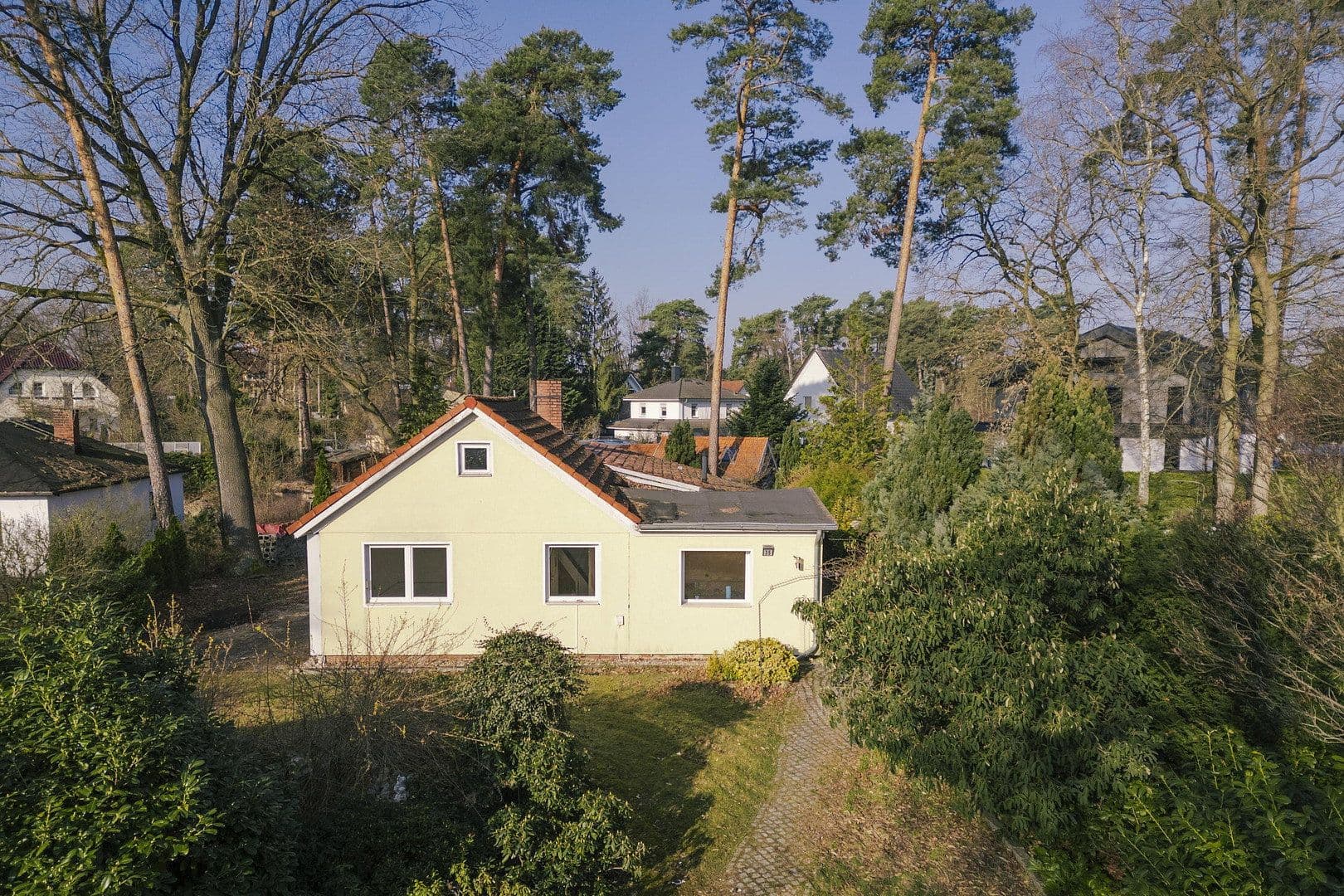 Prodej domu 104 m², pozemek 1.140 m², Falkensee, Braniborsko Prodej domu 104 m², pozemek 1.140 m², Falkensee, Braniborsko