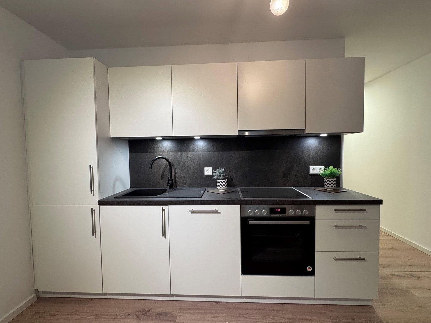 Pronájem bytu 1+1 31 m², Kreuzstein Straße 9, Nürnberg, Bavorsko Pronájem bytu 1+1 31 m², Kreuzstein Straße 9, Nürnberg, Bavorsko