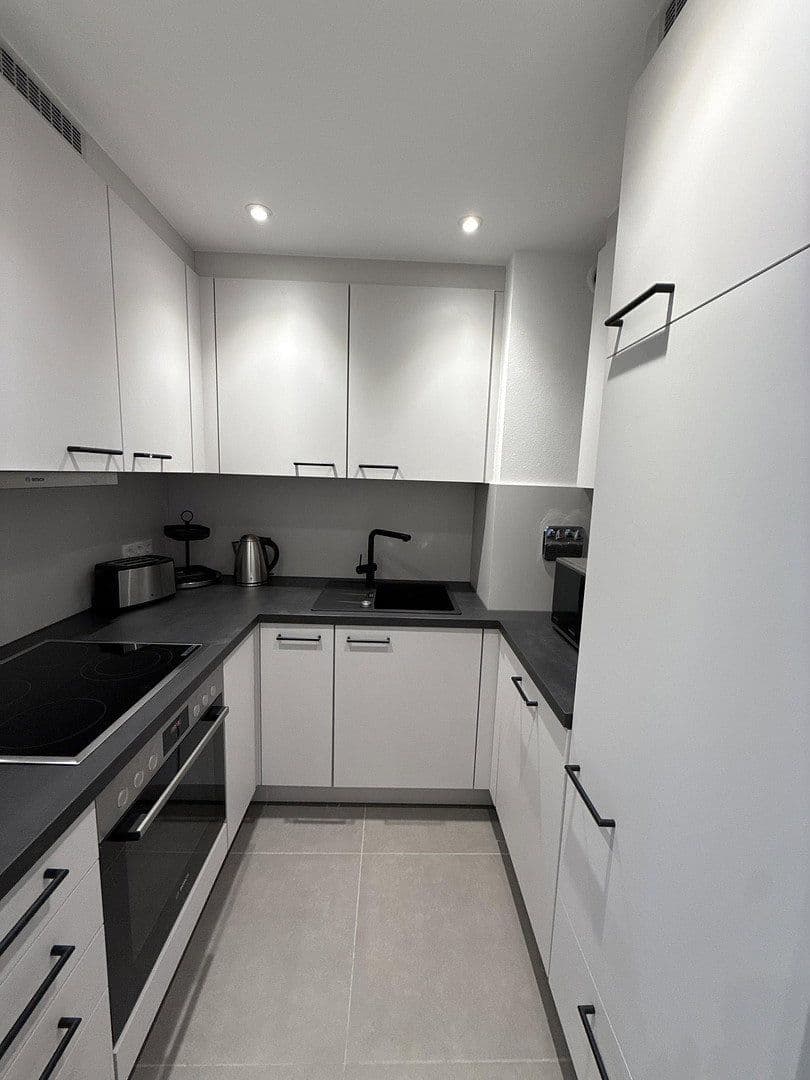 Pronájem bytu 1+1 39 m², Plieninger Straße 100, Stuttgart Möhringen, Bádensko-Württembersko Pronájem bytu 1+1 39 m², Plieninger Straße 100, Stuttgart Möhringen, Bádensko-Württembersko