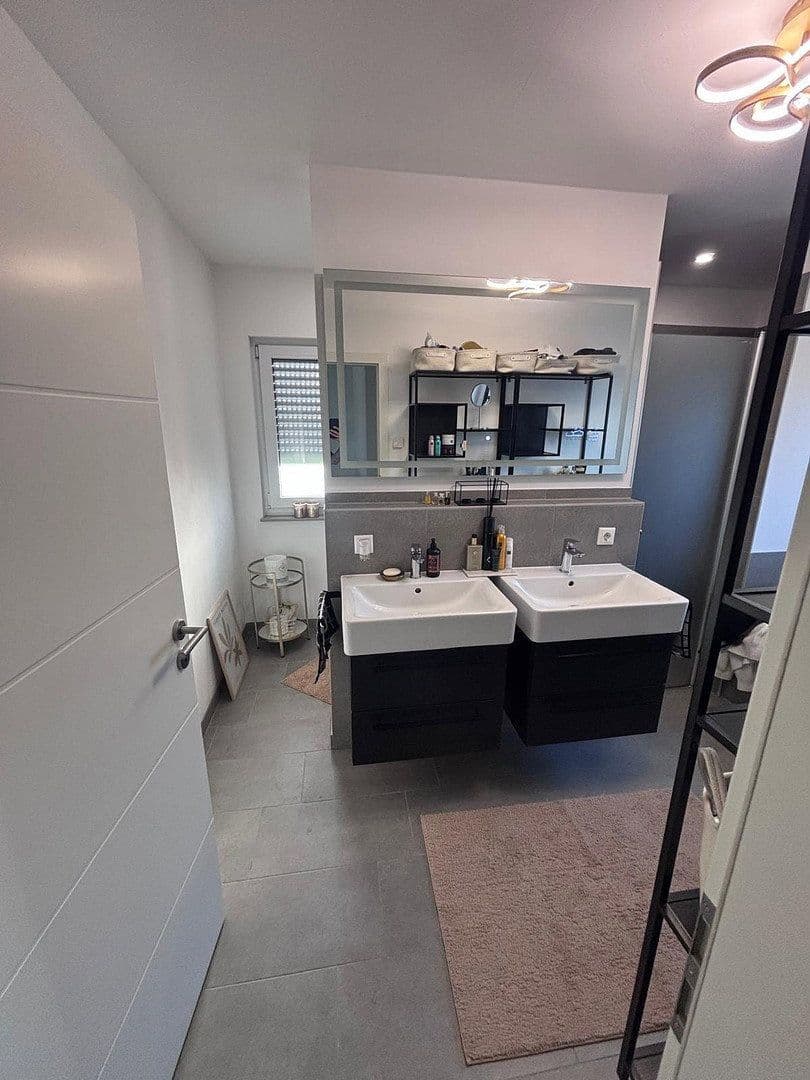 Prodej domu 170 m², pozemek 469 m², Kirchardt, Bádensko-Württembersko Prodej domu 170 m², pozemek 469 m², Kirchardt, Bádensko-Württembersko