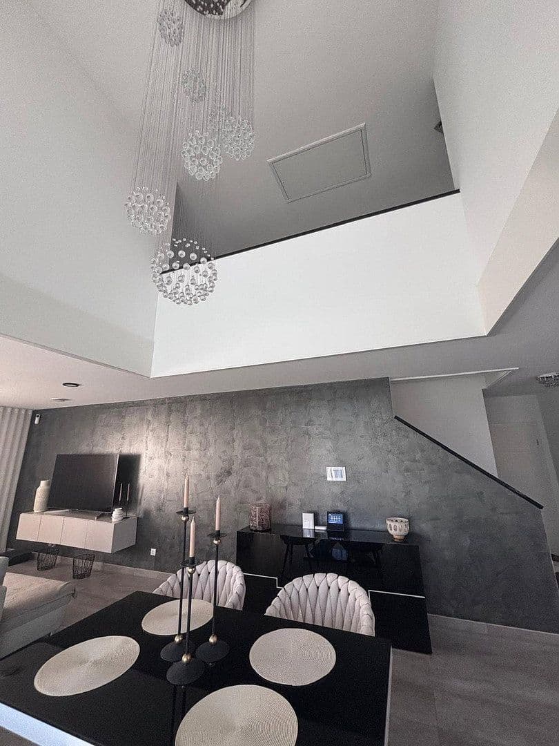 Prodej domu 170 m², pozemek 469 m², Kirchardt, Bádensko-Württembersko Prodej domu 170 m², pozemek 469 m², Kirchardt, Bádensko-Württembersko