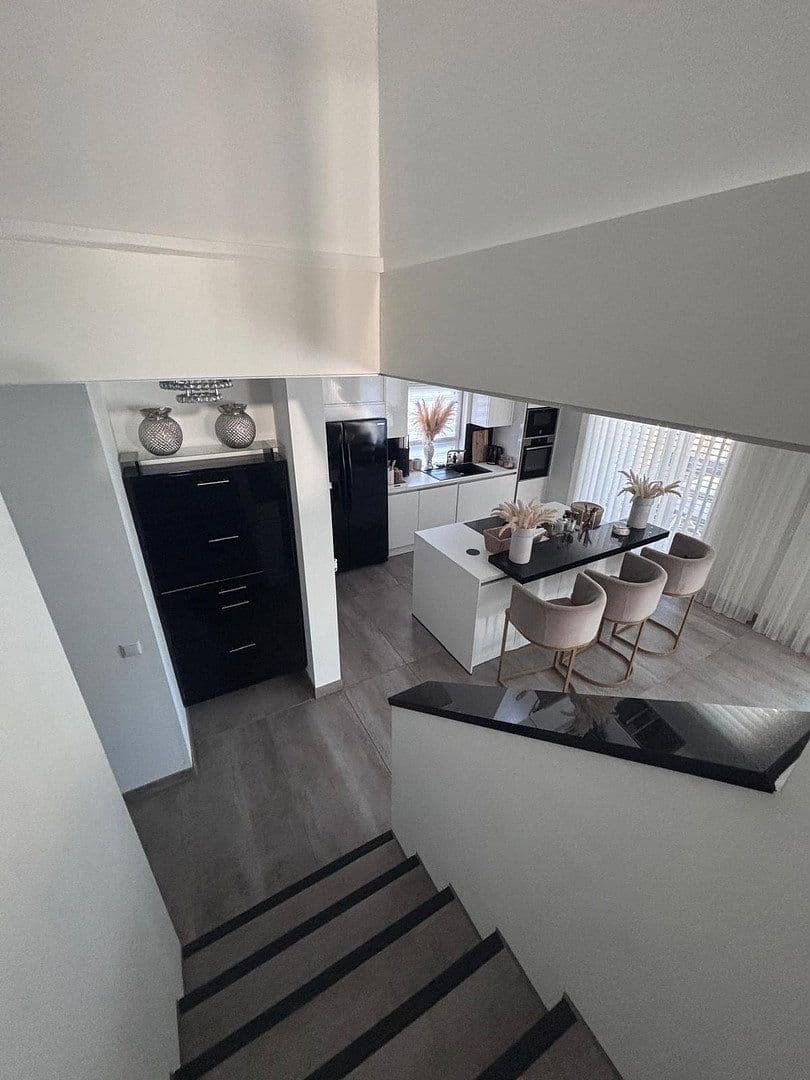 Prodej domu 170 m², pozemek 469 m², Kirchardt, Bádensko-Württembersko Prodej domu 170 m², pozemek 469 m², Kirchardt, Bádensko-Württembersko