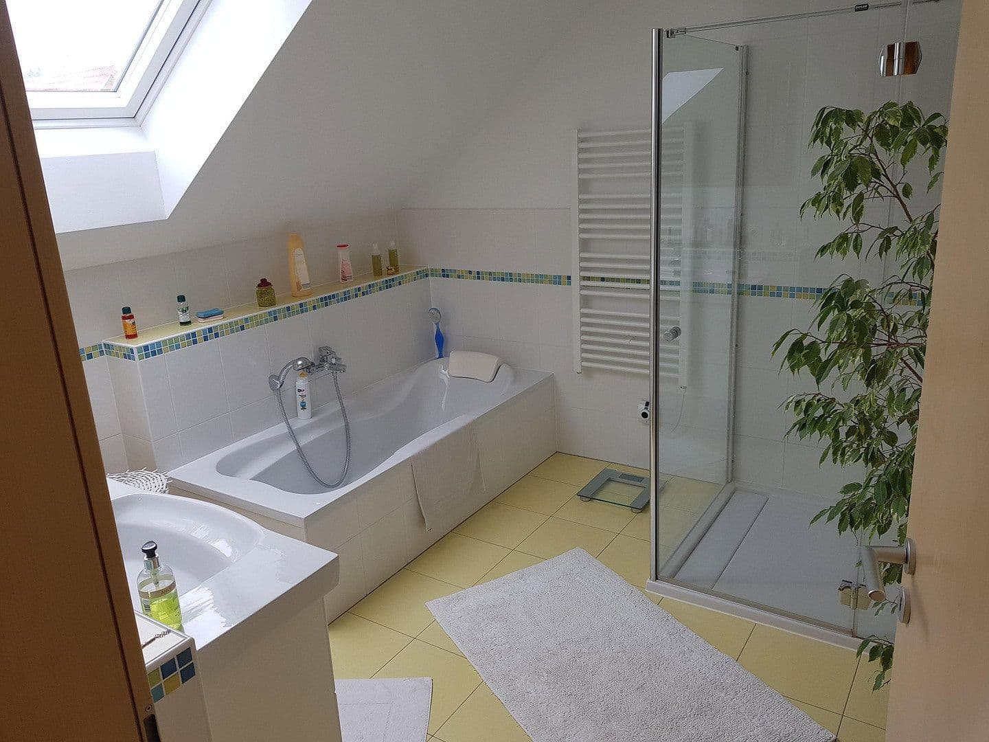 Prodej domu 160 m², pozemek 800 m², Türkheim, Bavorsko Prodej domu 160 m², pozemek 800 m², Türkheim, Bavorsko