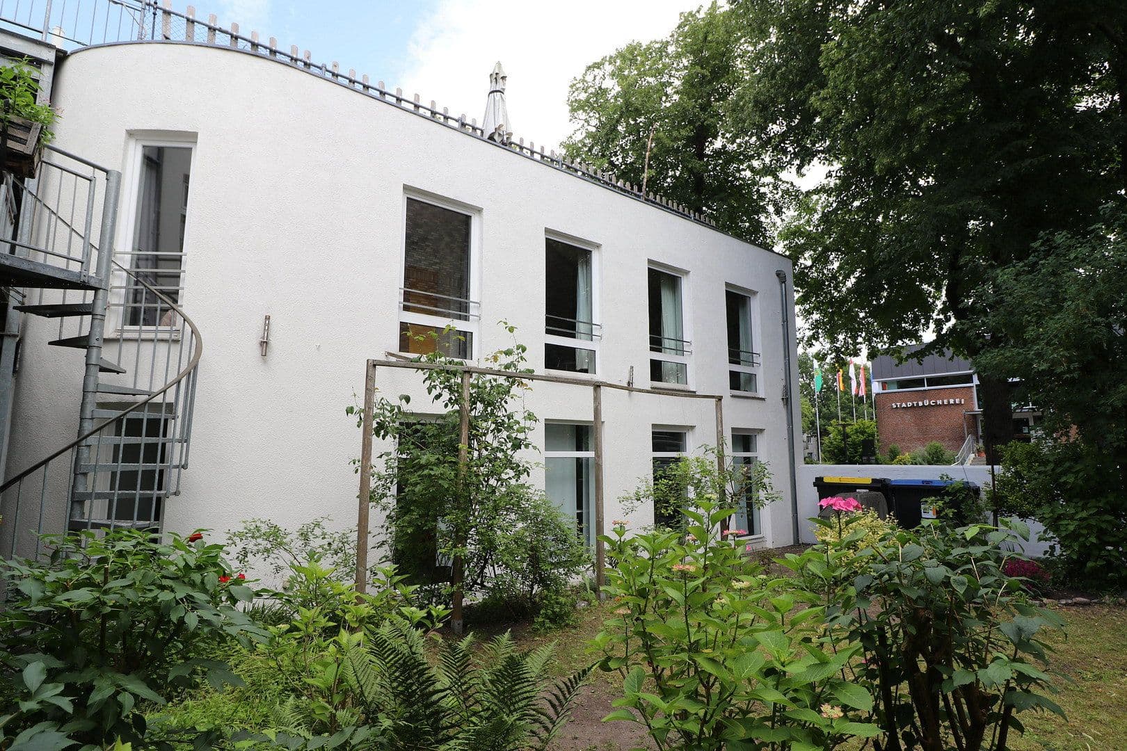 Prodej domu 439 m², pozemek 378 m², Kieler Str. 65, Eckernförde, Šlesvicko-Holštýnsko Prodej domu 439 m², pozemek 378 m², Kieler Str. 65, Eckernförde, Šlesvicko-Holštýnsko