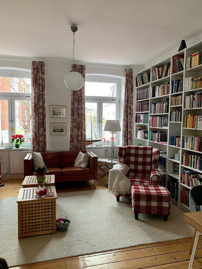 Prodej domu 439 m², pozemek 378 m², Kieler Str. 65, Eckernförde, Šlesvicko-Holštýnsko Prodej domu 439 m², pozemek 378 m², Kieler Str. 65, Eckernförde, Šlesvicko-Holštýnsko