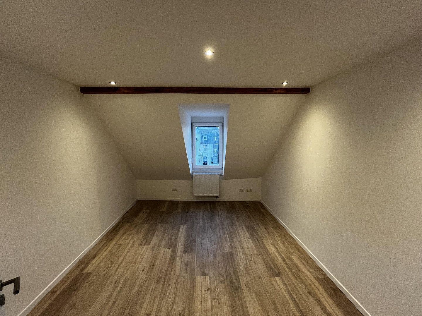 Pronájem bytu 2+kk 75 m², Kurfürstenstraße 20, Schwetzingen, Bádensko-Württembersko Pronájem bytu 2+kk 75 m², Kurfürstenstraße 20, Schwetzingen, Bádensko-Württembersko