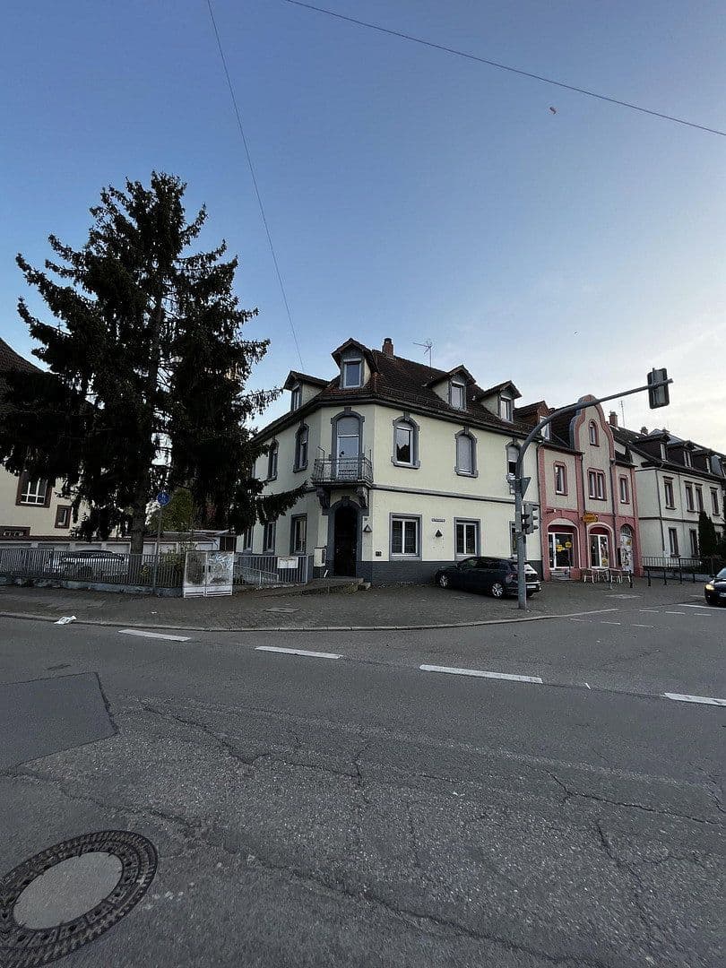 Pronájem bytu 2+kk 75 m², Kurfürstenstraße 20, Schwetzingen, Bádensko-Württembersko Pronájem bytu 2+kk 75 m², Kurfürstenstraße 20, Schwetzingen, Bádensko-Württembersko