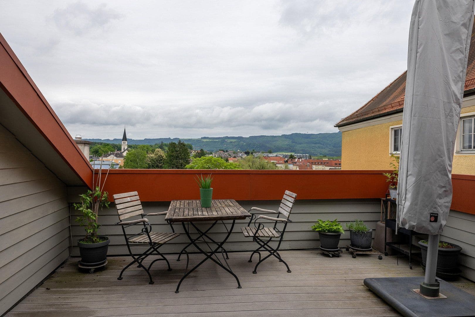 Prodej bytu 4+1 119 m², Laufen, Bavorsko Prodej bytu 4+1 119 m², Laufen, Bavorsko