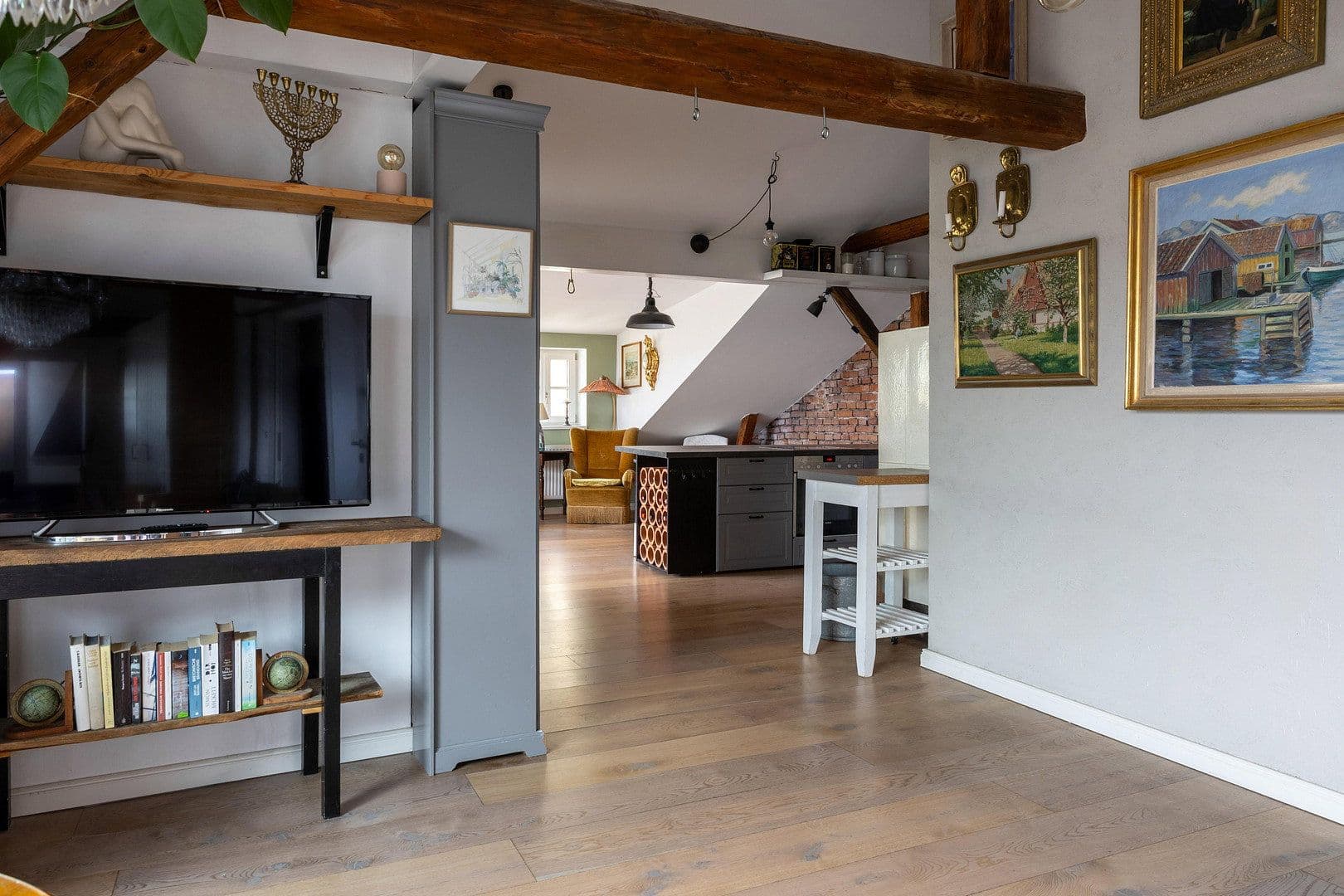 Prodej bytu 4+1 119 m², Laufen, Bavorsko Prodej bytu 4+1 119 m², Laufen, Bavorsko