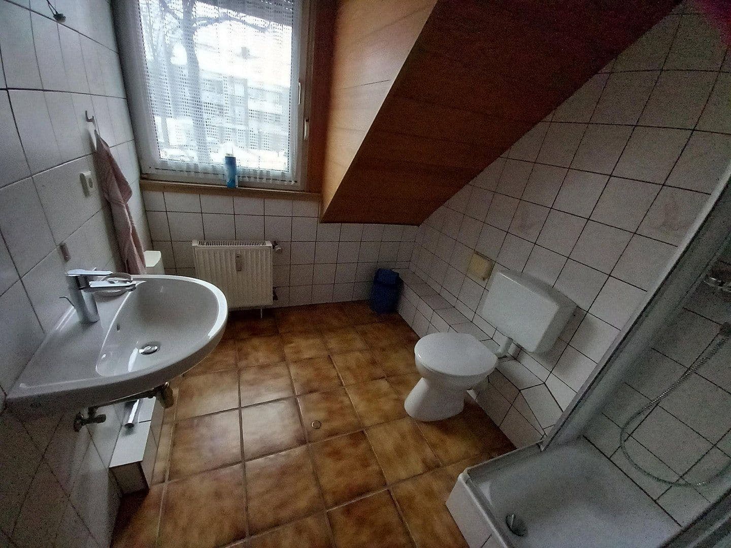 Pronájem bytu 1+1 43 m², Düsseldorf, Severní Porýní-Vestfálsko Pronájem bytu 1+1 43 m², Düsseldorf, Severní Porýní-Vestfálsko