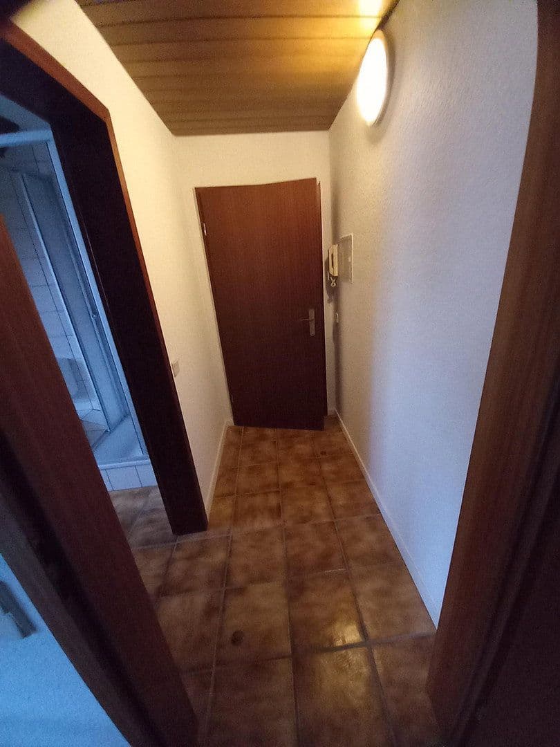 Pronájem bytu 1+1 43 m², Düsseldorf, Severní Porýní-Vestfálsko Pronájem bytu 1+1 43 m², Düsseldorf, Severní Porýní-Vestfálsko