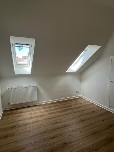 Pronájem domu 275 m², pozemek 1.000 m², Berlin, Berlín Pronájem domu 275 m², pozemek 1.000 m², Berlin, Berlín