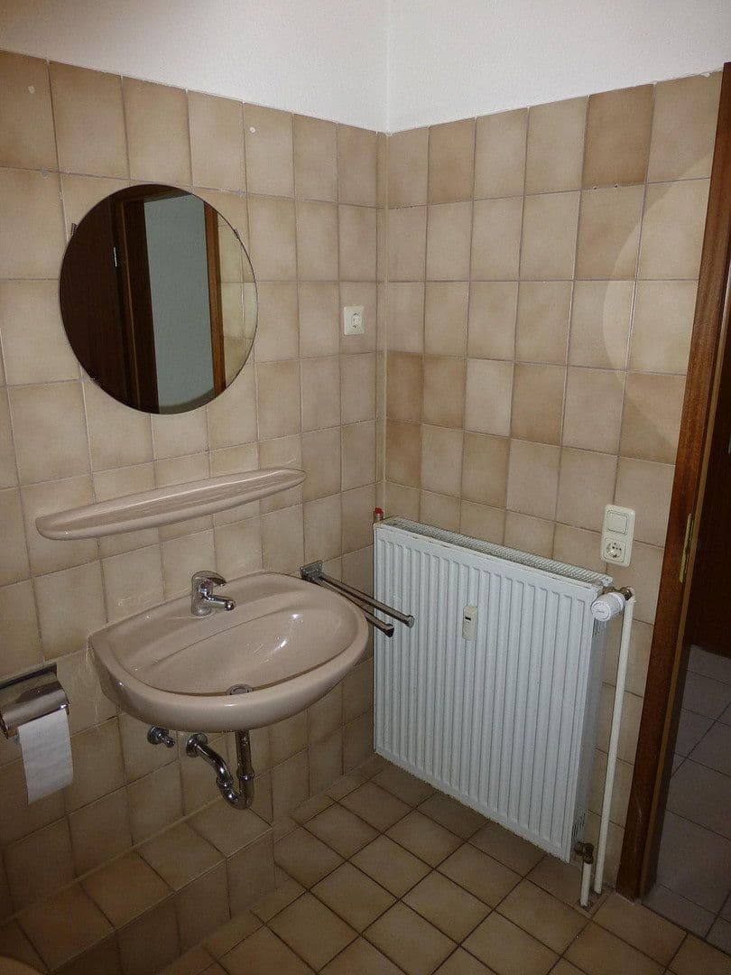 Pronájem bytu 2+1 55 m², Geleitsstr. 32, Offenbach am Main, Hessen Pronájem bytu 2+1 55 m², Geleitsstr. 32, Offenbach am Main, Hessen