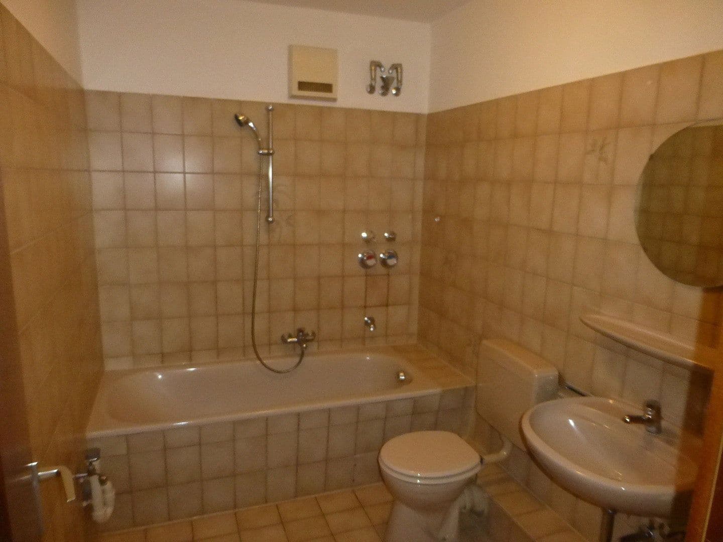 Pronájem bytu 2+1 55 m², Geleitsstr. 32, Offenbach am Main, Hessen Pronájem bytu 2+1 55 m², Geleitsstr. 32, Offenbach am Main, Hessen