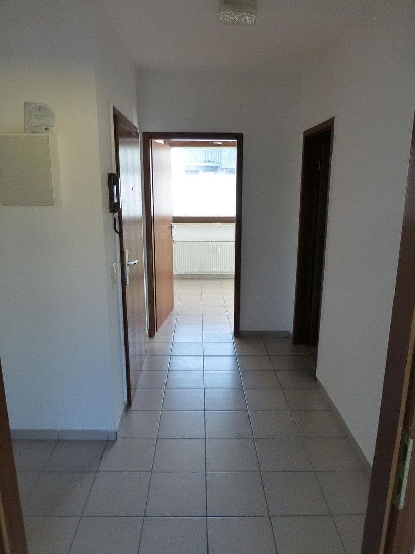 Pronájem bytu 2+1 55 m², Geleitsstr. 32, Offenbach am Main, Hessen Pronájem bytu 2+1 55 m², Geleitsstr. 32, Offenbach am Main, Hessen