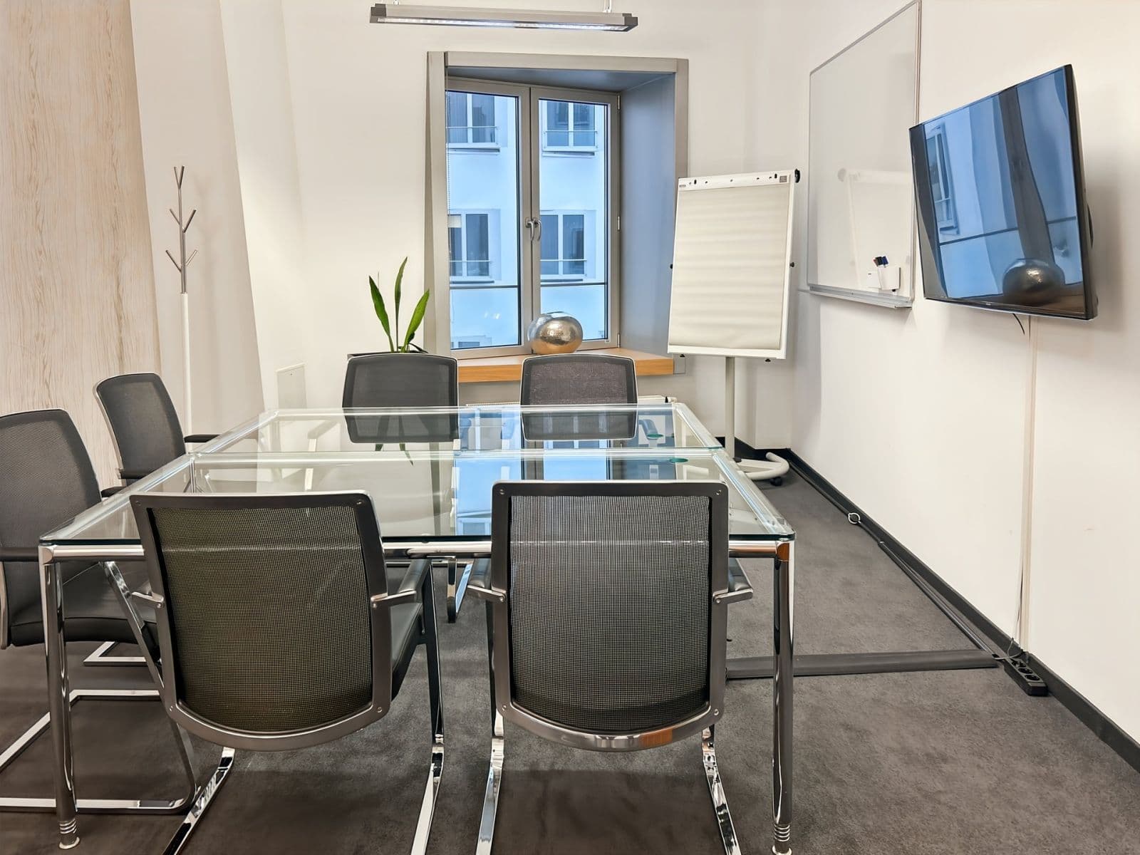 Pronájem kanceláře 162 m², Neuer Zollhof 3, DUSSELDORF, Severní Porýní-Vestfálsko Pronájem kanceláře 162 m², Neuer Zollhof 3, DUSSELDORF, Severní Porýní-Vestfálsko