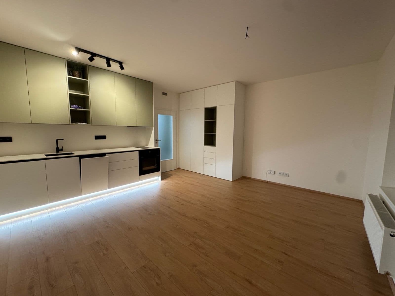 Pronájem bytu 1+kk 33 m², Strančická, Praha, Praha Pronájem bytu 1+kk 33 m², Strančická, Praha, Praha