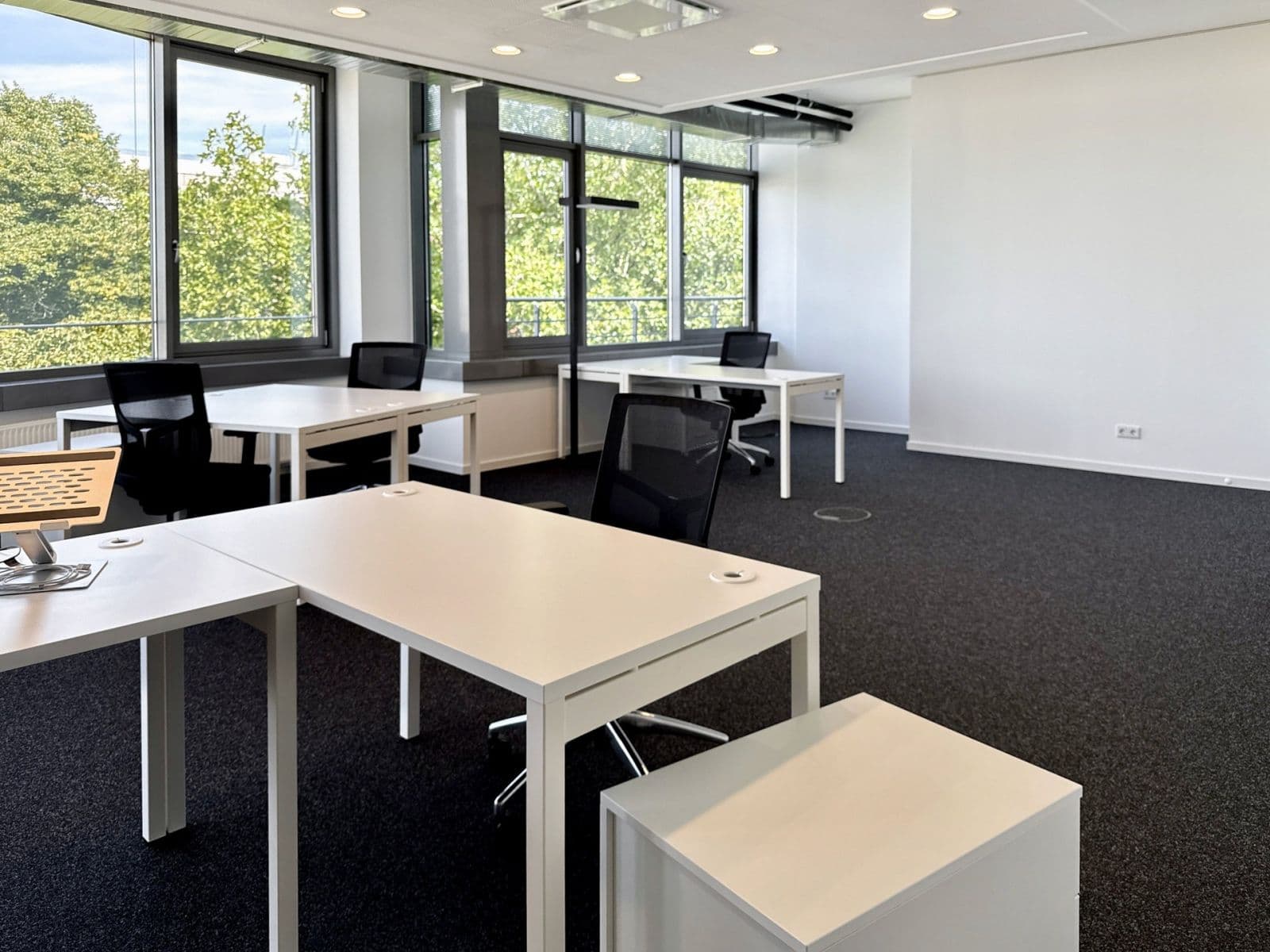 Pronájem kanceláře 780 m², Ludwig-Erhard-Platz 1, Leverkusen, Severní Porýní-Vestfálsko Pronájem kanceláře 780 m², Ludwig-Erhard-Platz 1, Leverkusen, Severní Porýní-Vestfálsko