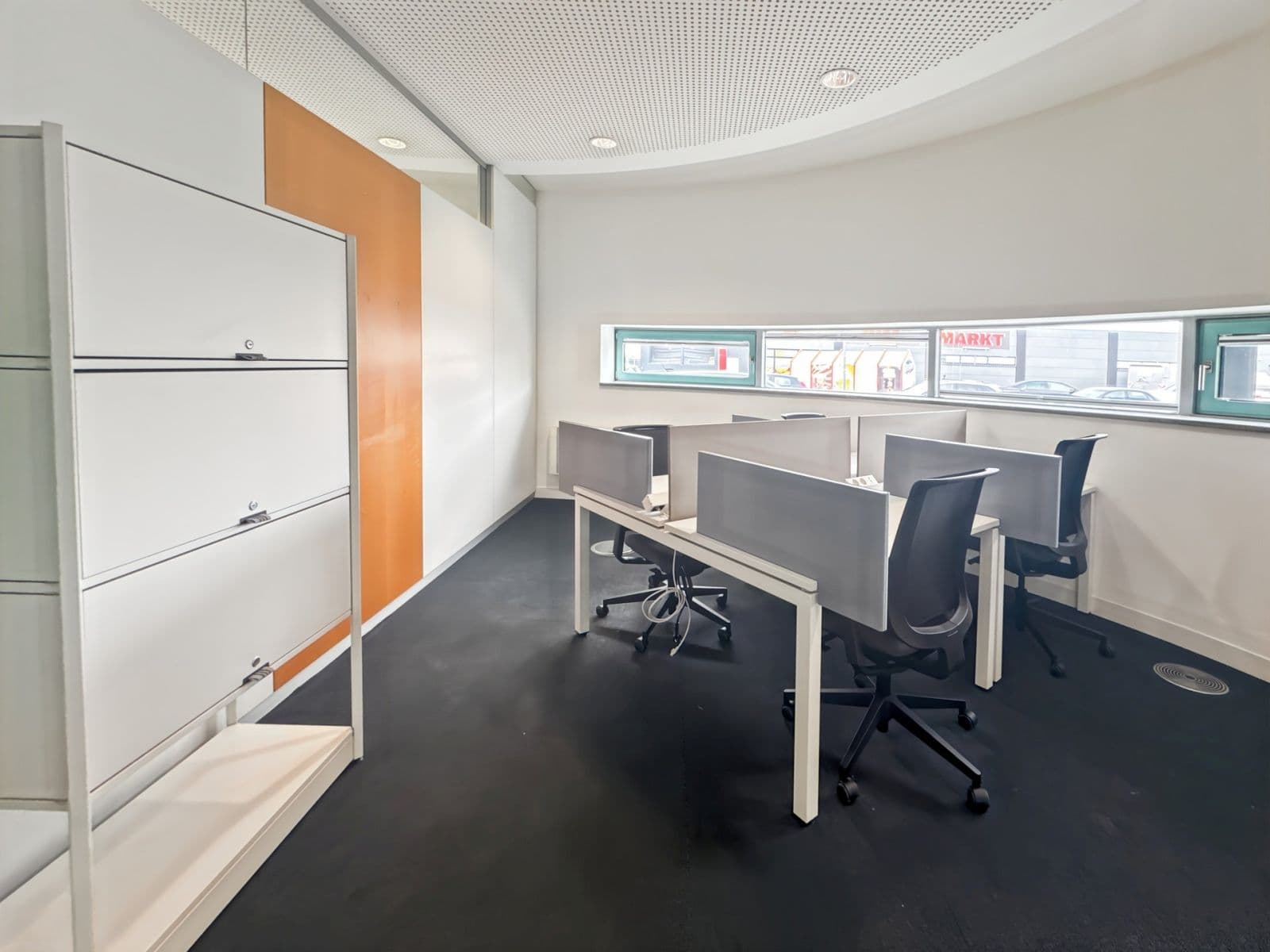 Pronájem kanceláře 873 m², Carl-Benz-Str. 9-11, Schwetzingen, Bádensko-Württembersko Pronájem kanceláře 873 m², Carl-Benz-Str. 9-11, Schwetzingen, Bádensko-Württembersko