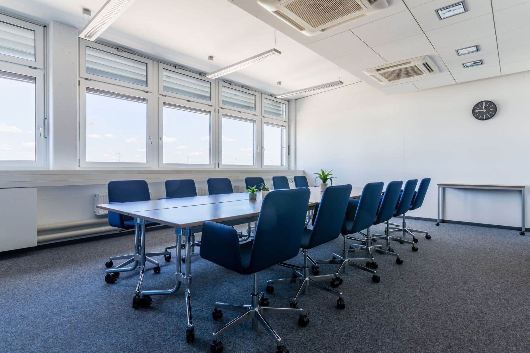 Pronájem kanceláře 815 m², Flughafenstr. 118, Nuremberg, Bavorsko Pronájem kanceláře 815 m², Flughafenstr. 118, Nuremberg, Bavorsko