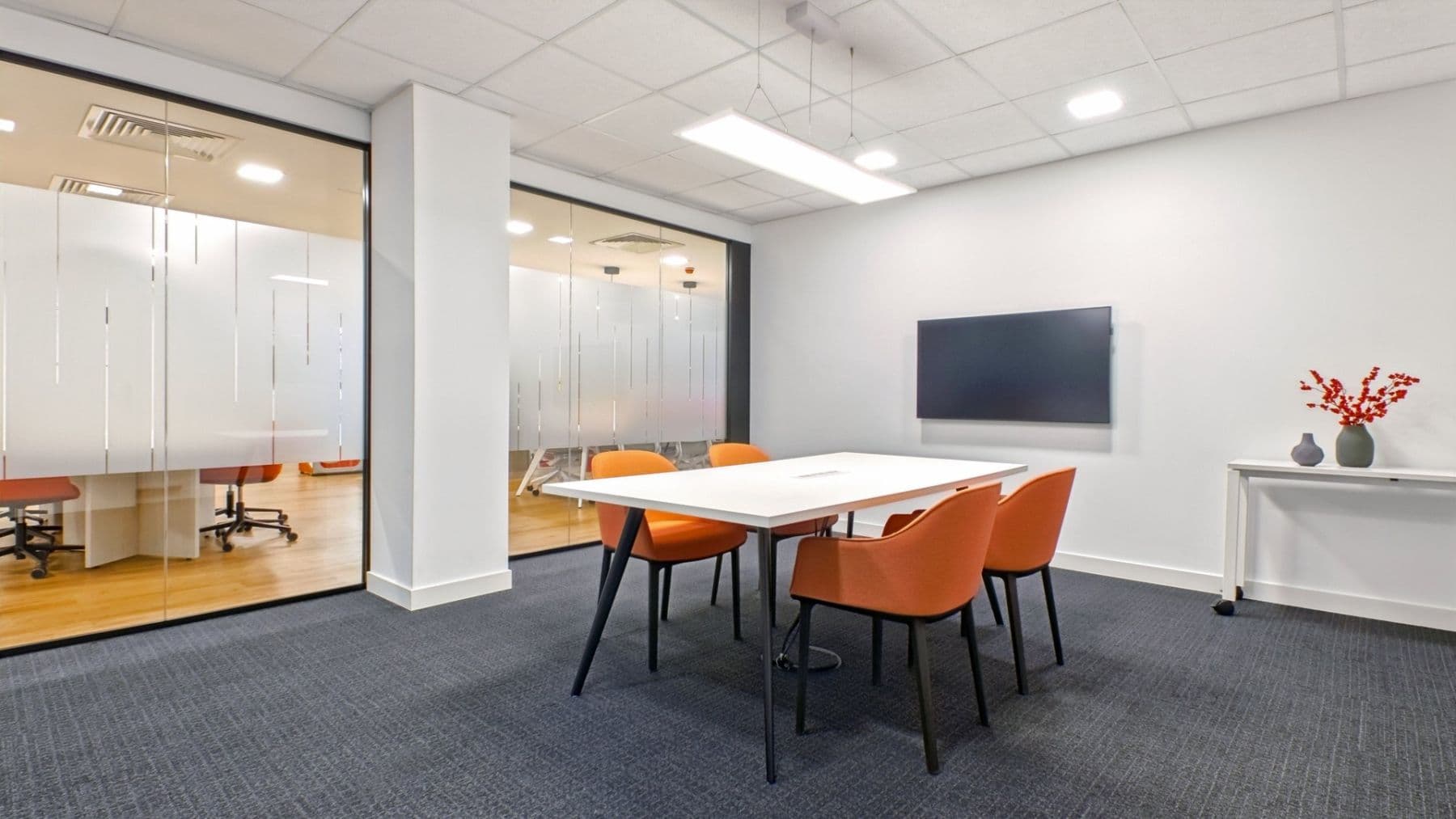 Pronájem kanceláře 1.461 m², Viktoriastr. 3b, Augsburg, Bavorsko Pronájem kanceláře 1.461 m², Viktoriastr. 3b, Augsburg, Bavorsko
