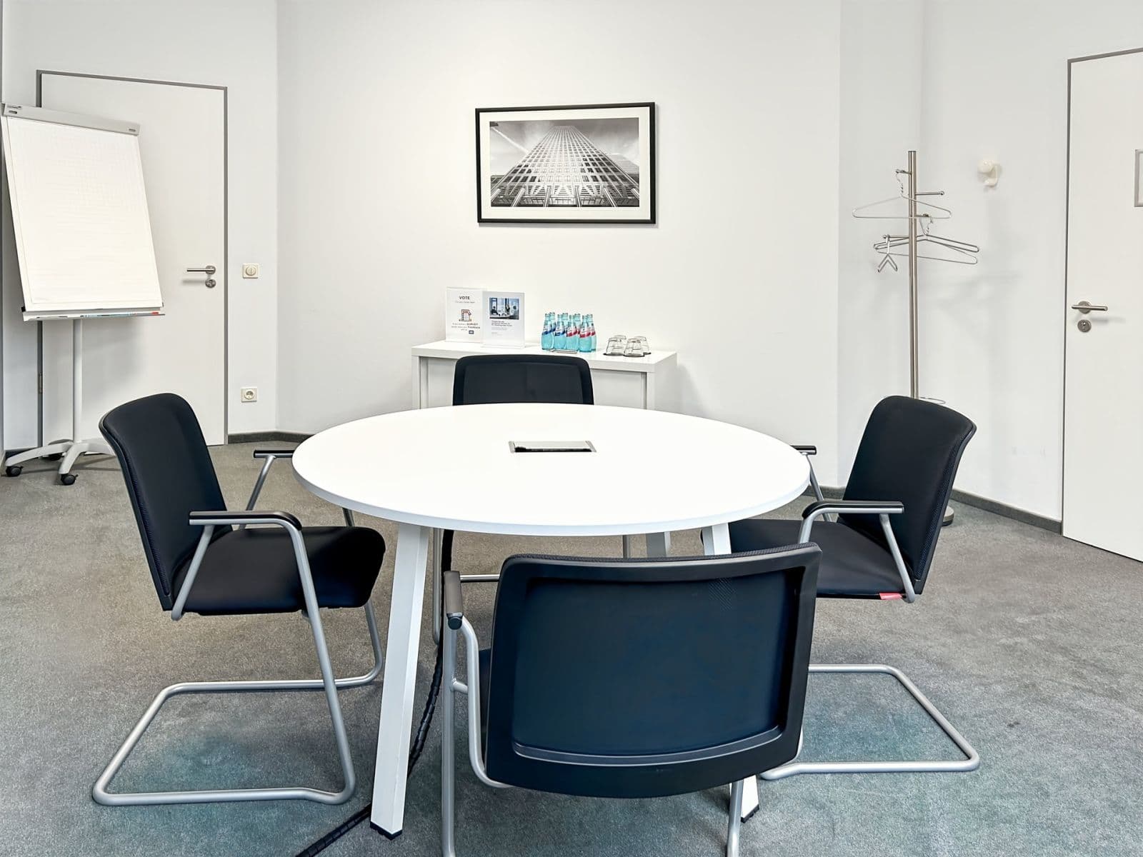 Pronájem kanceláře 987 m², Dornhofstrasse 34, Neu-Isenburg, Hessen Pronájem kanceláře 987 m², Dornhofstrasse 34, Neu-Isenburg, Hessen