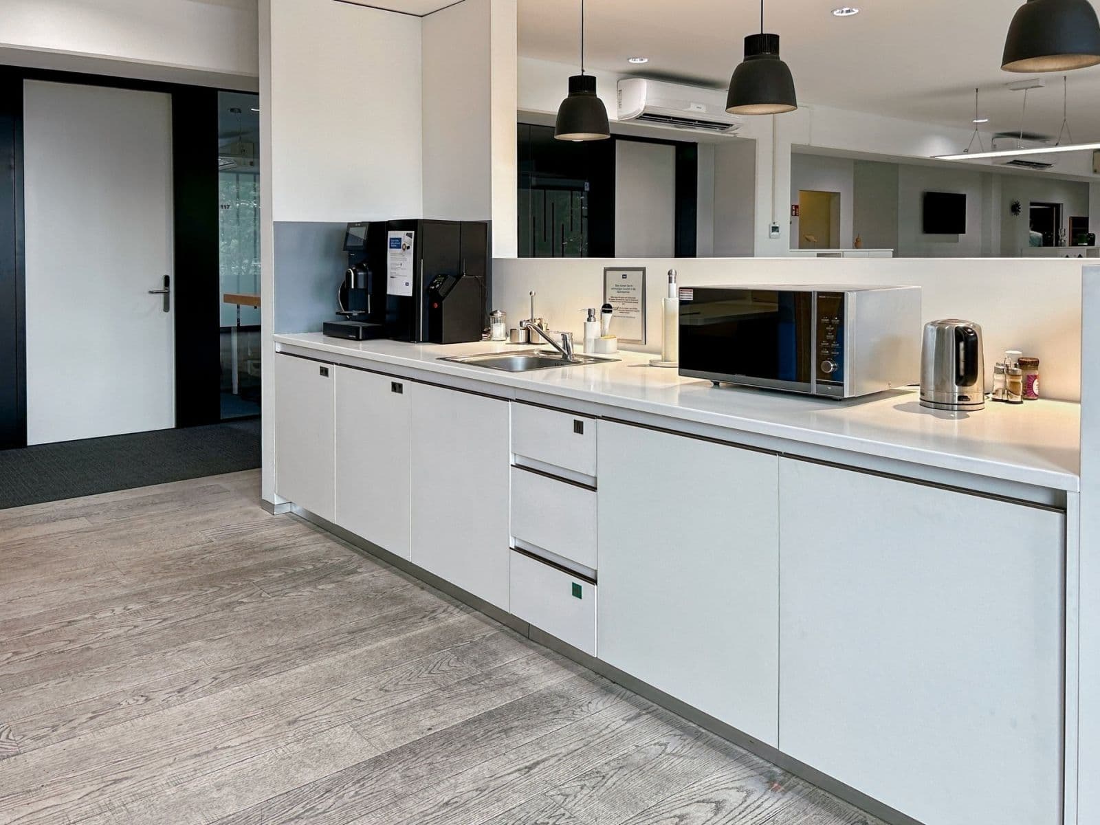 Pronájem kanceláře 1.110 m², Bornheimer Straße 127, Bonn, Severní Porýní-Vestfálsko Pronájem kanceláře 1.110 m², Bornheimer Straße 127, Bonn, Severní Porýní-Vestfálsko