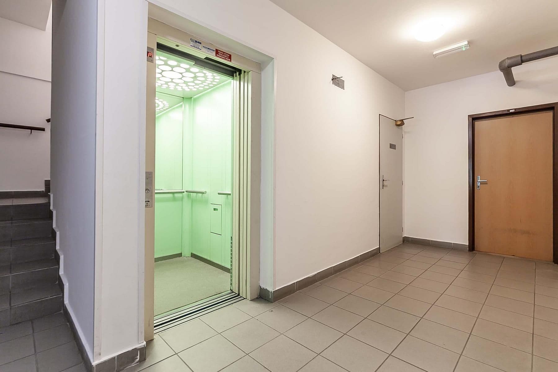 Prodej bytu 1+1 38 m², Pastelová, Liberec, Praha Prodej bytu 1+1 38 m², Pastelová, Liberec, Praha