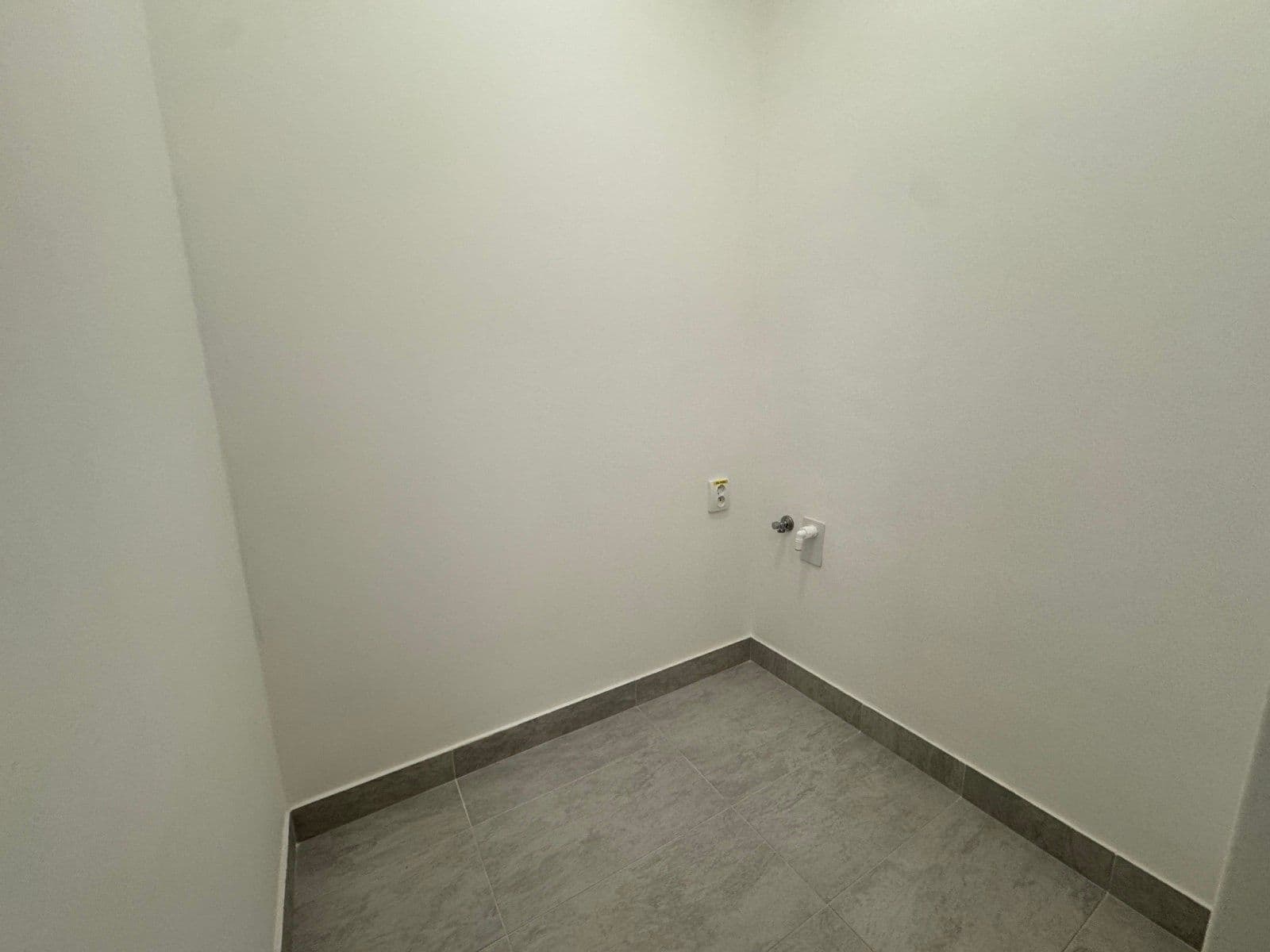 Pronájem bytu 4+kk 88 m², Hlavní třída, Havířov, Moravskoslezský kraj Pronájem bytu 4+kk 88 m², Hlavní třída, Havířov, Moravskoslezský kraj