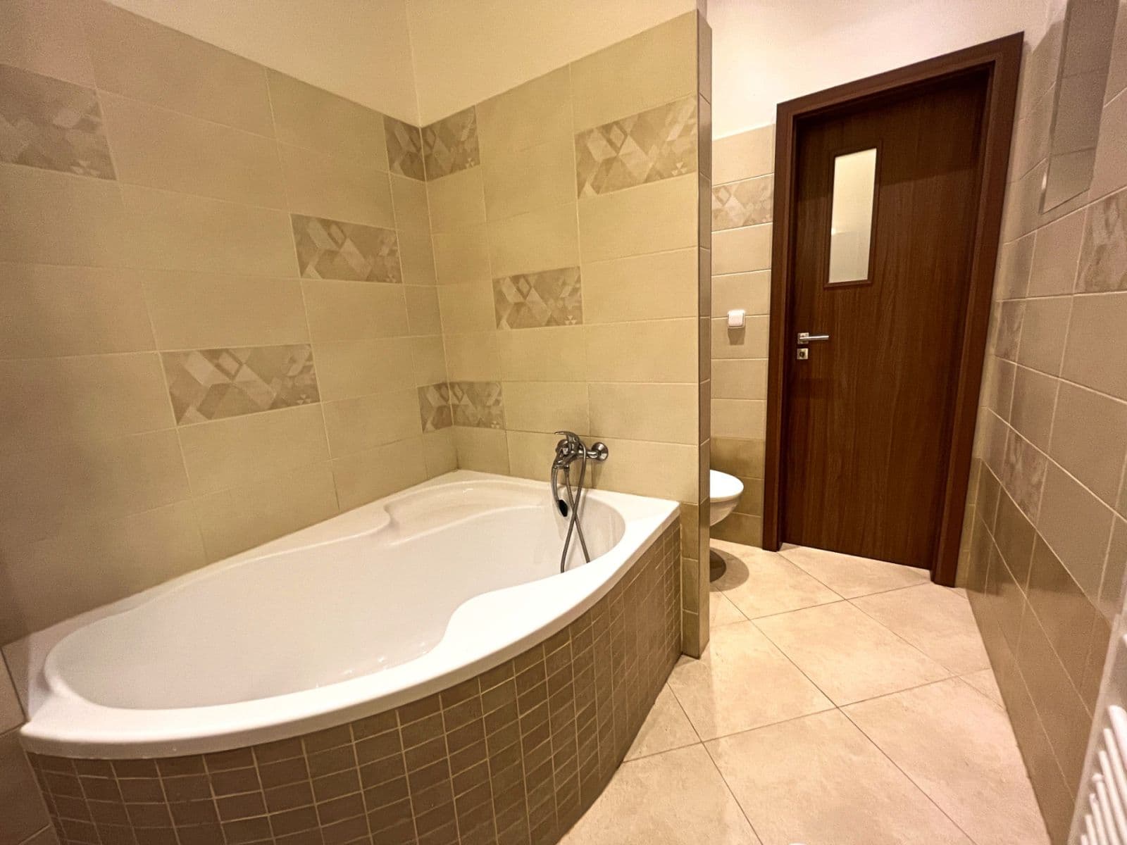 Prodej bytu 2+kk 46 m², Hartigova, Praha, Praha Prodej bytu 2+kk 46 m², Hartigova, Praha, Praha