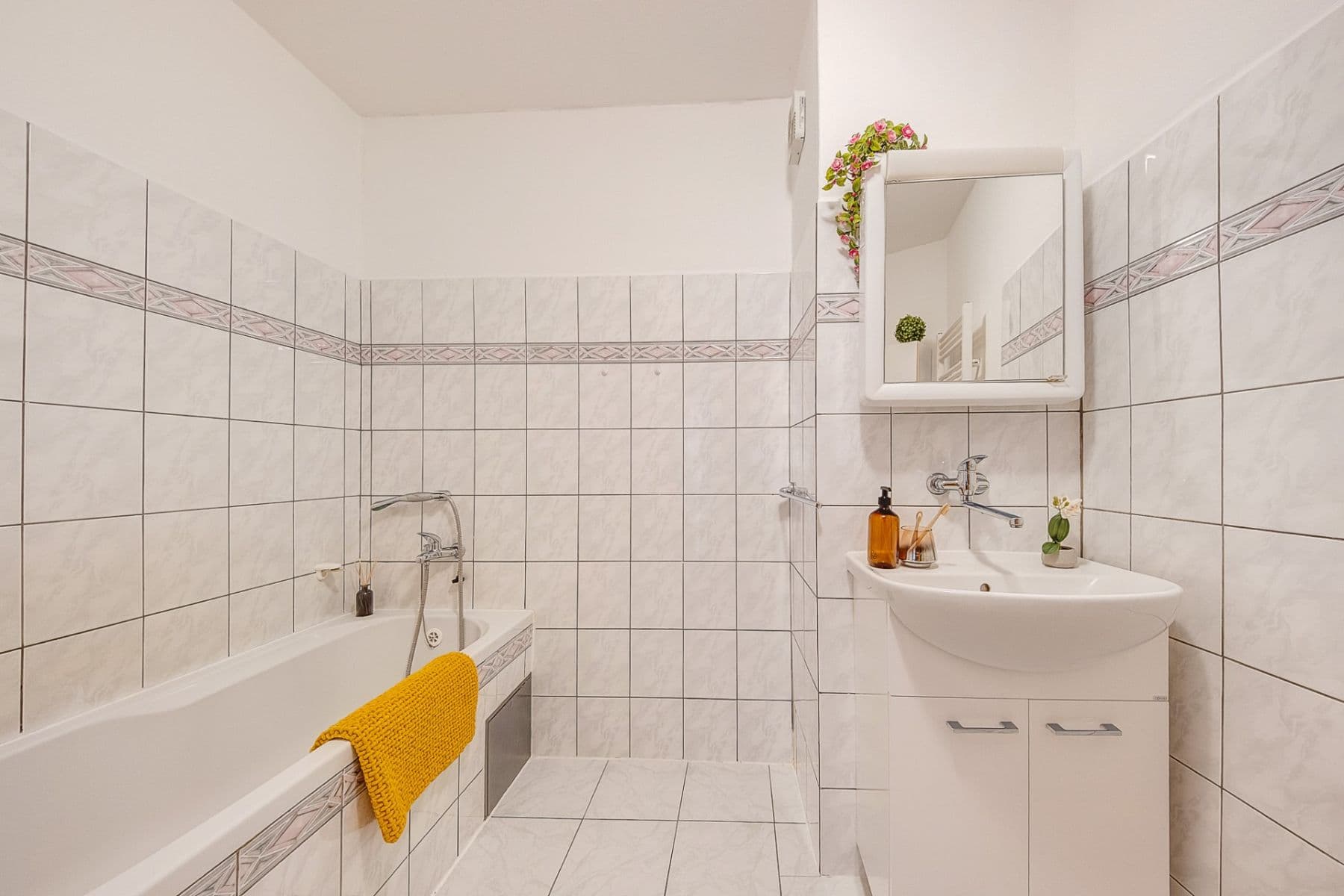 Prodej domu 254 m², pozemek 640 m², Česká, Volary, Jihočeský kraj Prodej domu 254 m², pozemek 640 m², Česká, Volary, Jihočeský kraj