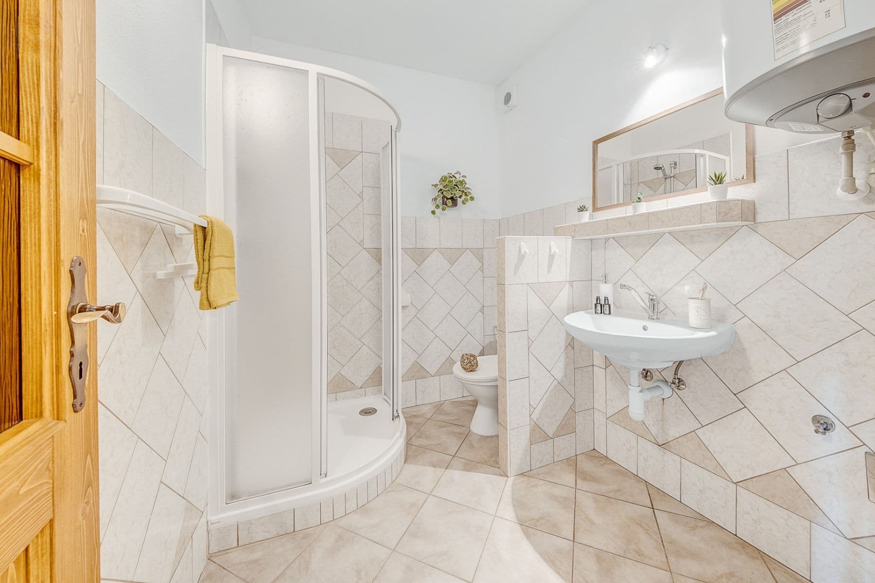 Prodej domu 254 m², pozemek 640 m², Česká, Volary, Jihočeský kraj Prodej domu 254 m², pozemek 640 m², Česká, Volary, Jihočeský kraj