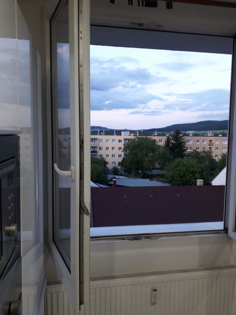 Pronájem bytu 2+1 52 m², Tř. 1. máje, Přeštice, Plzeňský kraj Pronájem bytu 2+1 52 m², Tř. 1. máje, Přeštice, Plzeňský kraj