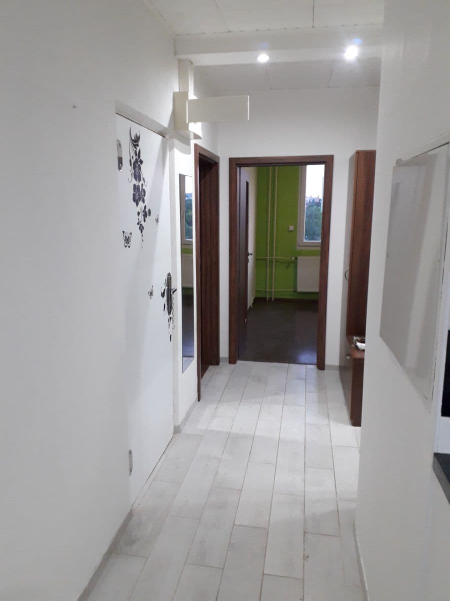 Pronájem bytu 2+1 52 m², Tř. 1. máje, Přeštice, Plzeňský kraj Pronájem bytu 2+1 52 m², Tř. 1. máje, Přeštice, Plzeňský kraj